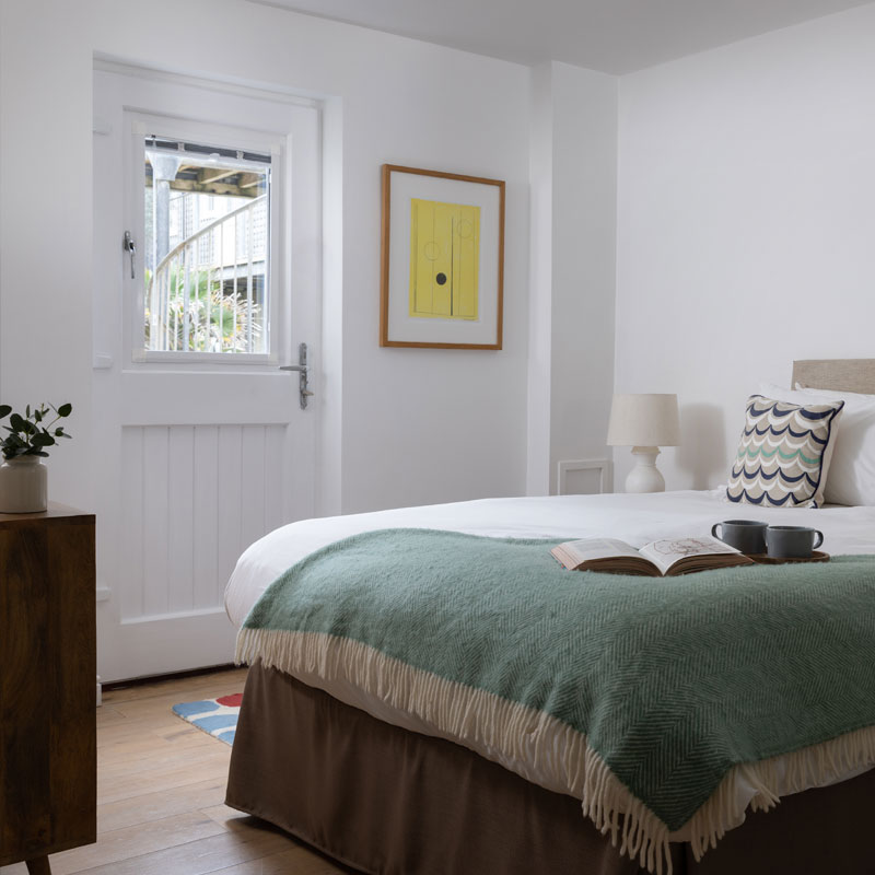 Harbour ensuite bedroom
