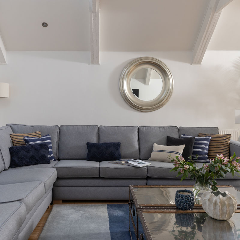Slipway - Sofa in living room
