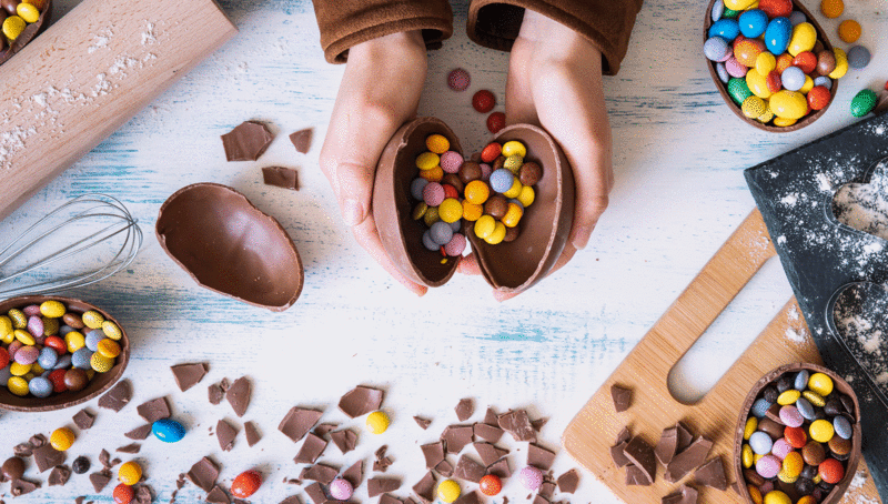 chocolate_workshop_boys_hands