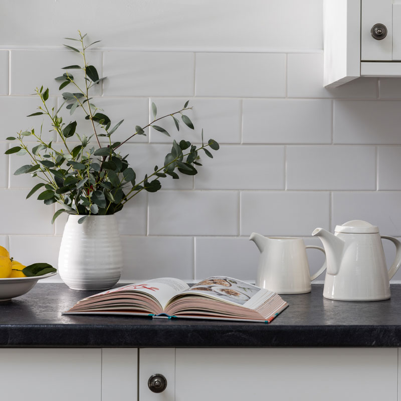 Bay - Kitchen detail