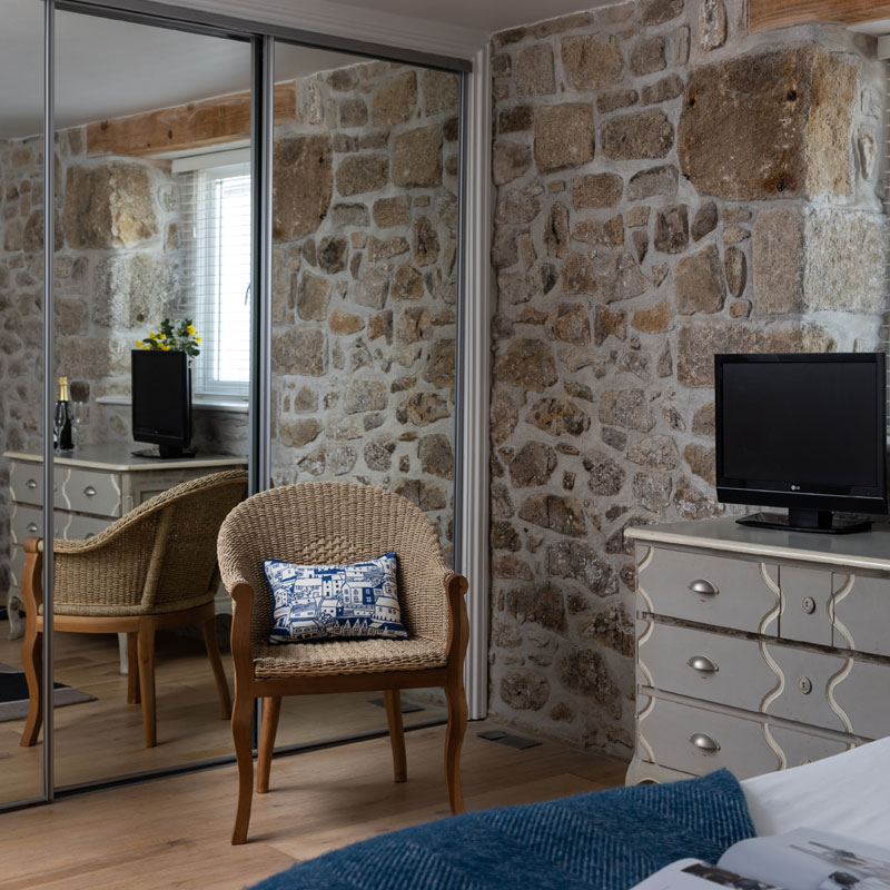 Godrevy - Master Bedroom Detail