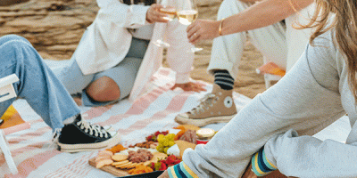 picniconthebeach_stivescornwall_cornwallonthebeach_foodonthebeach_accommodationinstives_stayinstives_cornwallcottages_cornwallselfcatering_staywithus_cornwall_kernow